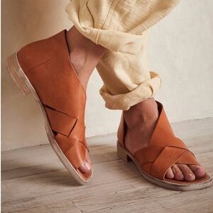 Free People Sun Valley Sandal in Natural size 8, EUC!